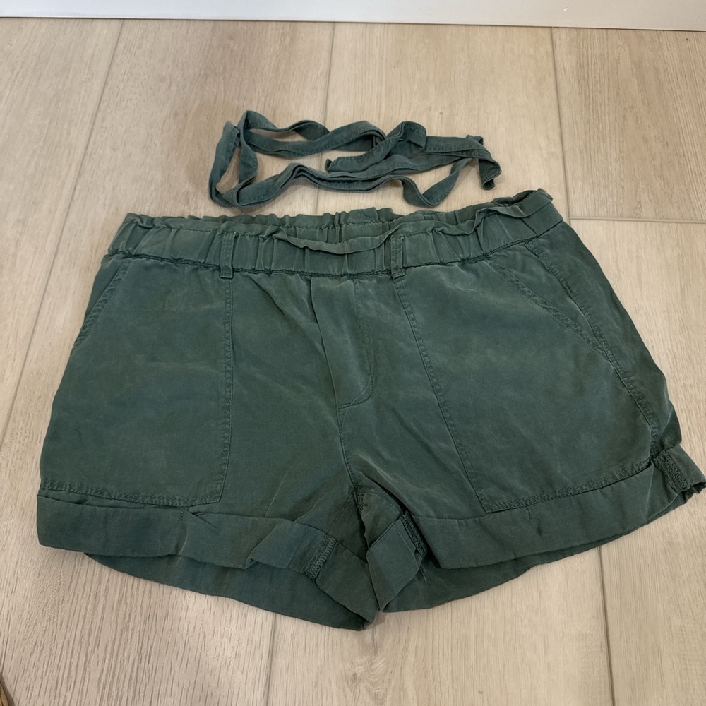 Aerie Green Cargo Shorts with Elastic Waistband